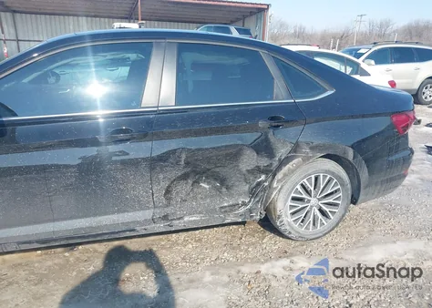 2021 Volkswagen Jetta 1.4T R-Line/1.4T S/1.4T Se z USA, uszkodzony, nr VIN 3VWC57BU0MM011846